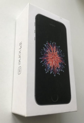 IPhone SE (Айфон) полный комплект